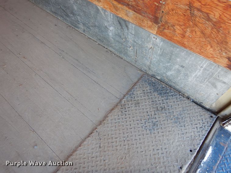 image for item DF8302 1999 Freightliner FL70  box truck