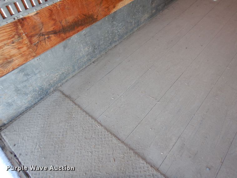 image for item DF8302 1999 Freightliner FL70  box truck