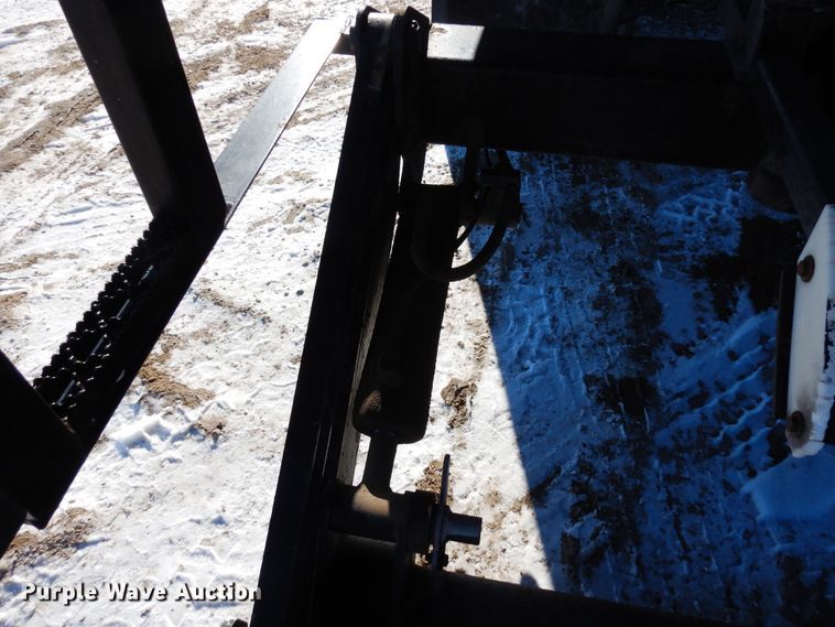 image for item DF8302 1999 Freightliner FL70  box truck