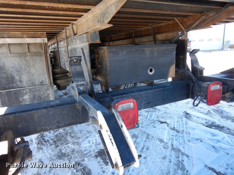 image for item DF8302 1999 Freightliner FL70  box truck