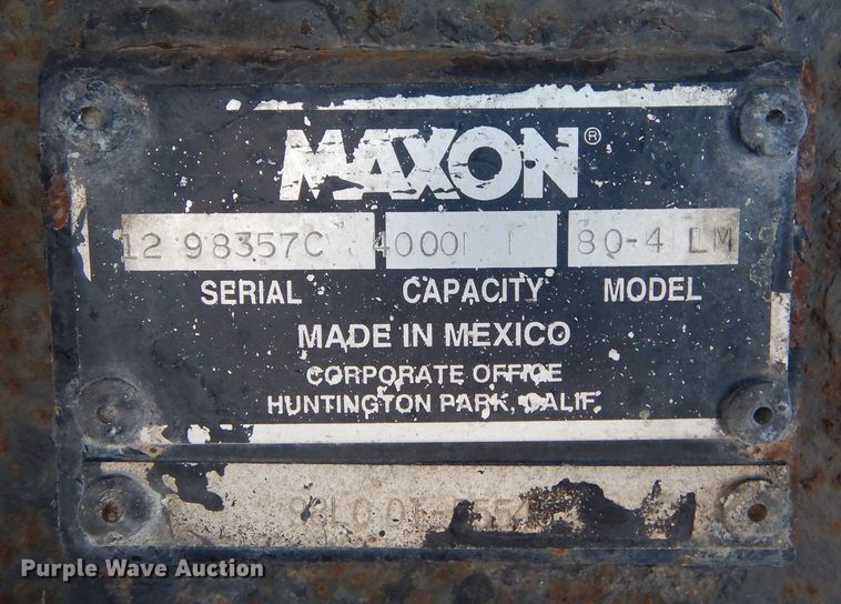 image for item DF8302 1999 Freightliner FL70  box truck