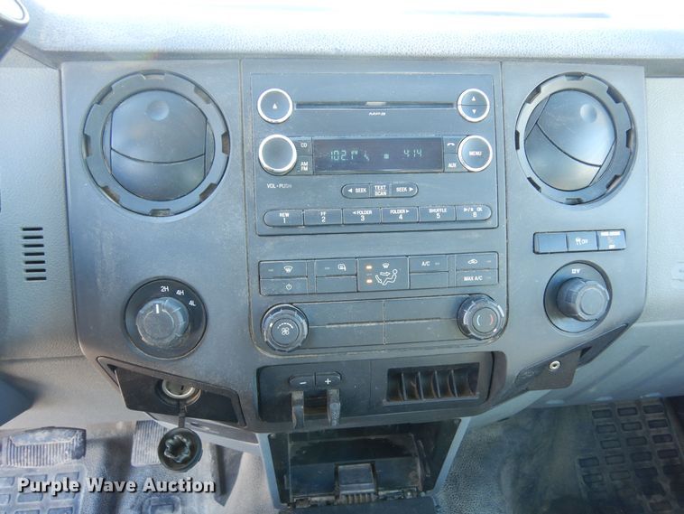 image for item DF8303 2011 Ford F250 Super Duty  SuperCab pickup truck