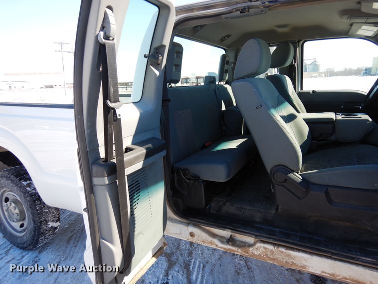 image for item DF8303 2011 Ford F250 Super Duty  SuperCab pickup truck