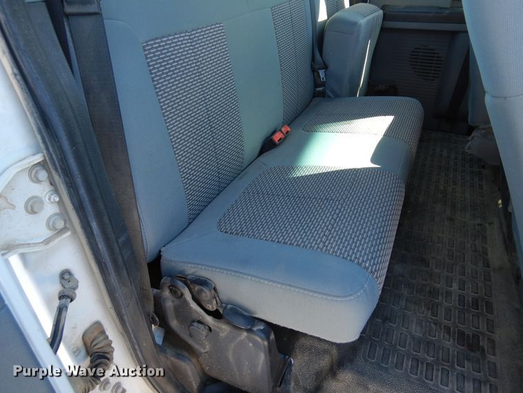 image for item DF8303 2011 Ford F250 Super Duty  SuperCab pickup truck