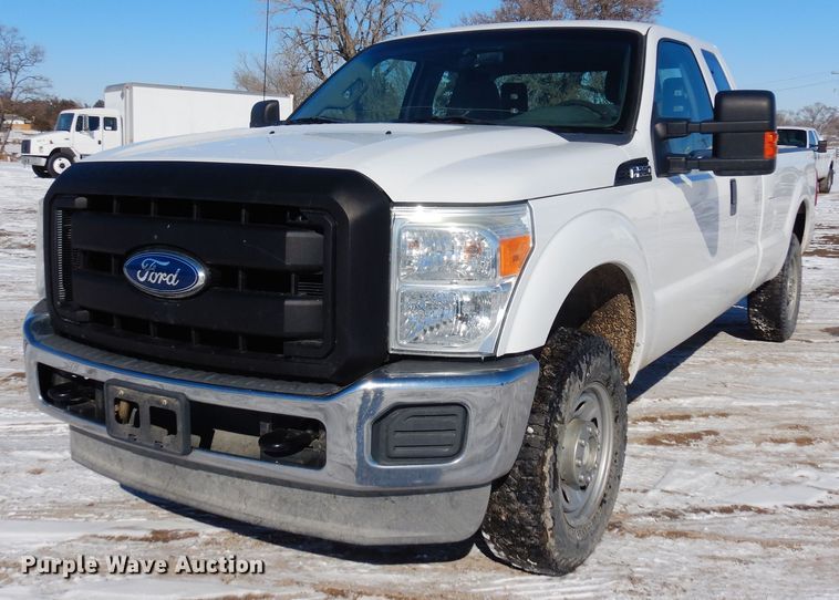 image for item DF8303 2011 Ford F250 Super Duty  SuperCab pickup truck