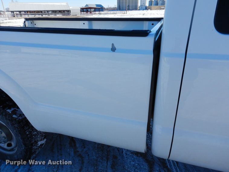 image for item DF8303 2011 Ford F250 Super Duty  SuperCab pickup truck