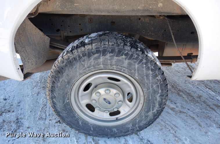 image for item DF8303 2011 Ford F250 Super Duty  SuperCab pickup truck