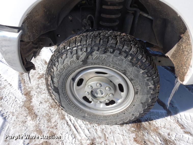 image for item DF8303 2011 Ford F250 Super Duty  SuperCab pickup truck