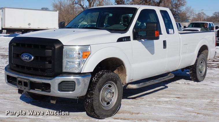 image for item DF8304 2011 Ford F250 Super Duty  SuperCab pickup truck