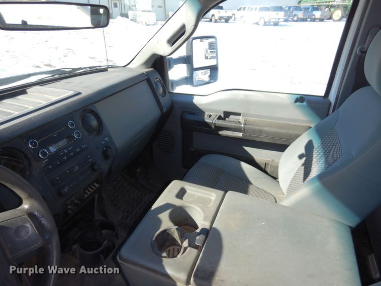 image for item DF8304 2011 Ford F250 Super Duty  SuperCab pickup truck