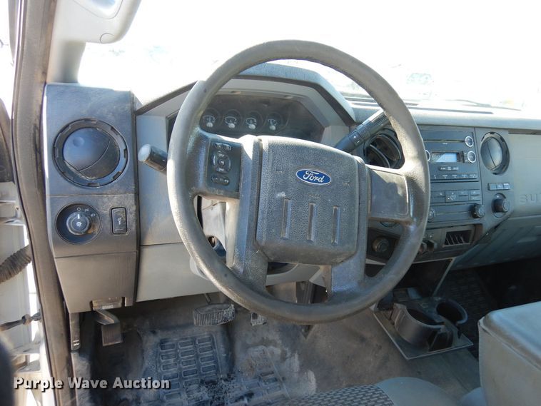 image for item DF8304 2011 Ford F250 Super Duty  SuperCab pickup truck