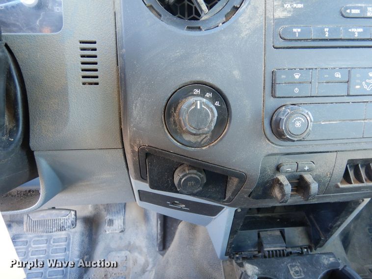 image for item DF8304 2011 Ford F250 Super Duty  SuperCab pickup truck