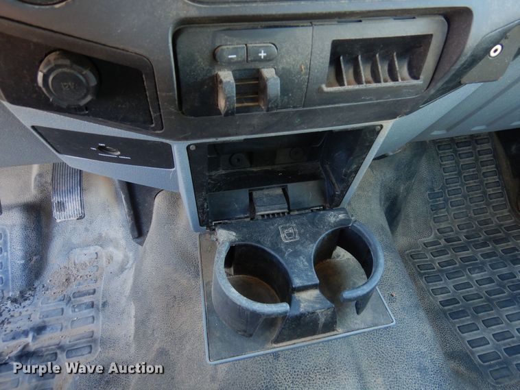 image for item DF8304 2011 Ford F250 Super Duty  SuperCab pickup truck