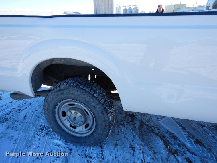 image for item DF8304 2011 Ford F250 Super Duty  SuperCab pickup truck