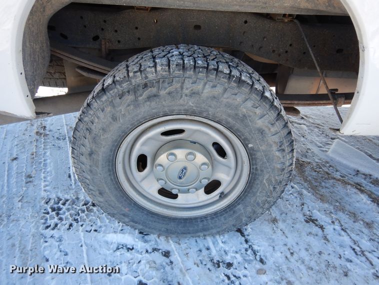 image for item DF8304 2011 Ford F250 Super Duty  SuperCab pickup truck