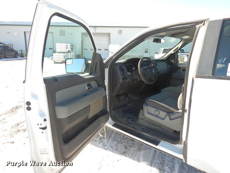 image for item DF8305 2011 Ford F150 XL  SuperCab pickup truck