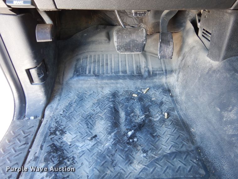 image for item DF8305 2011 Ford F150 XL  SuperCab pickup truck