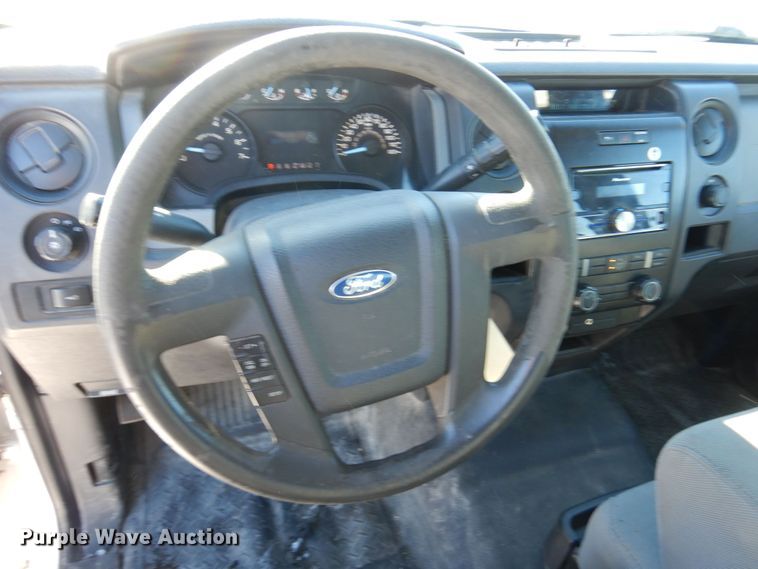 image for item DF8305 2011 Ford F150 XL  SuperCab pickup truck