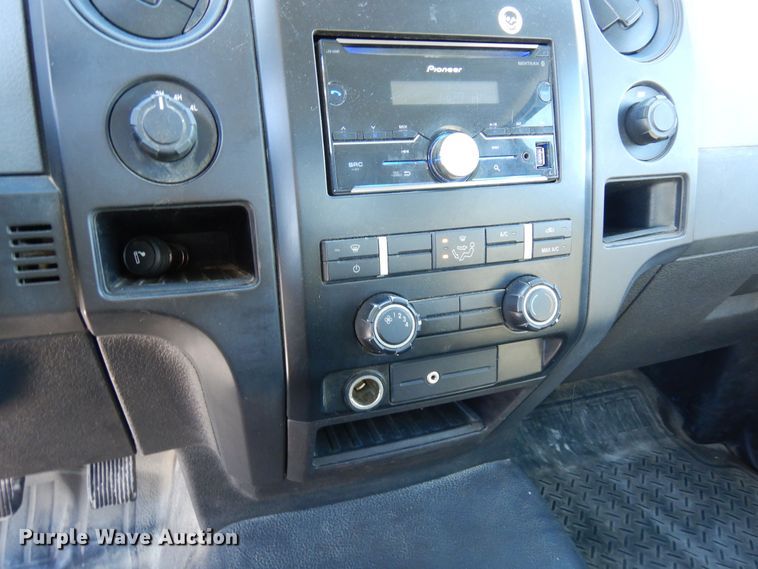 image for item DF8305 2011 Ford F150 XL  SuperCab pickup truck