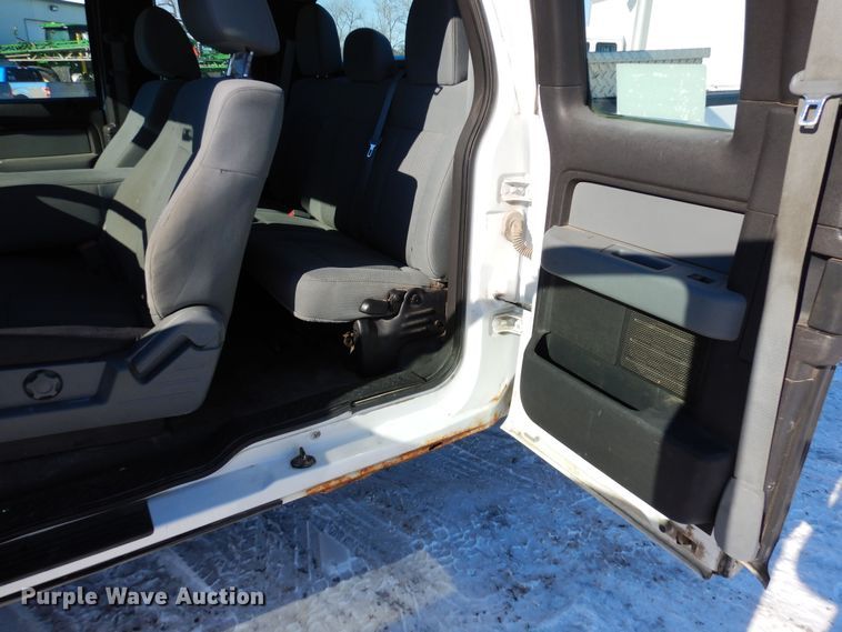 image for item DF8305 2011 Ford F150 XL  SuperCab pickup truck