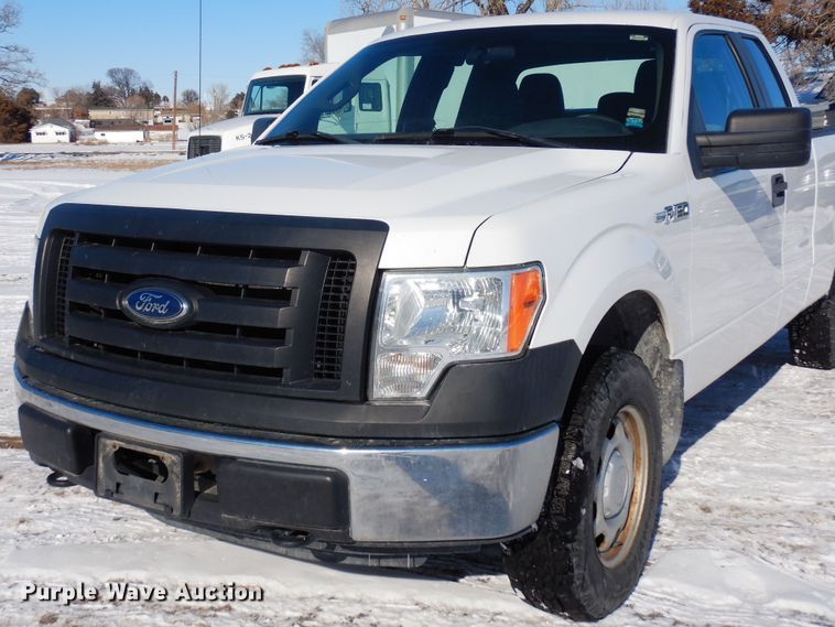 image for item DF8305 2011 Ford F150 XL  SuperCab pickup truck