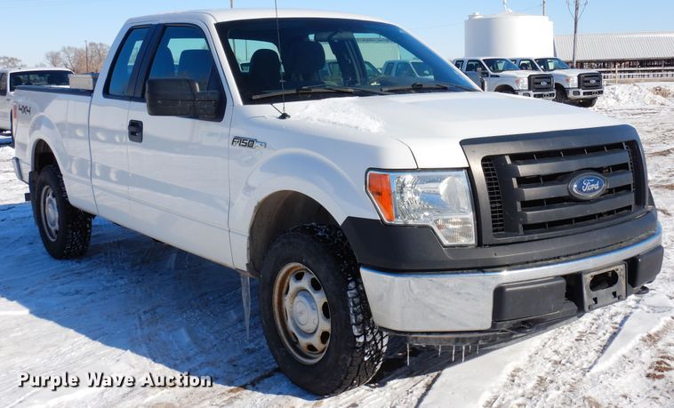 image for item DF8305 2011 Ford F150 XL  SuperCab pickup truck