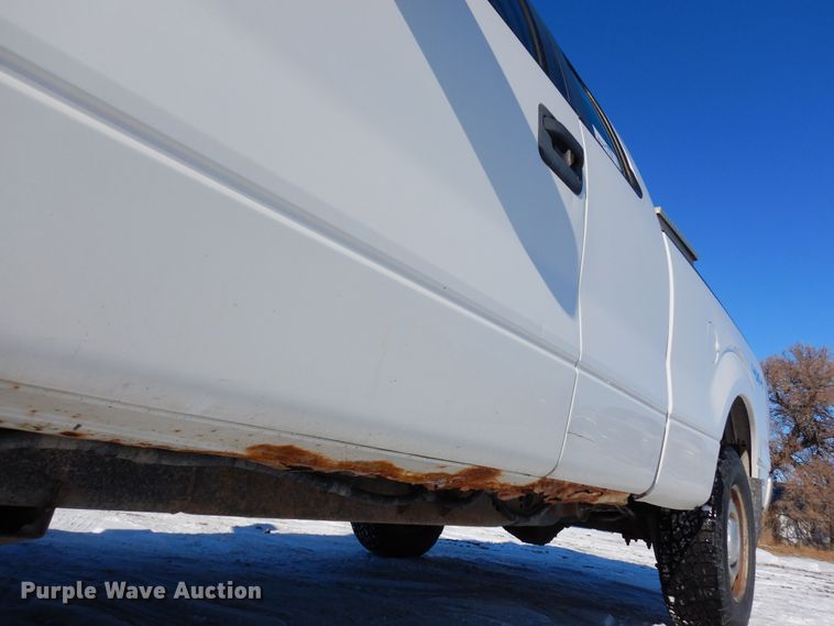 image for item DF8305 2011 Ford F150 XL  SuperCab pickup truck