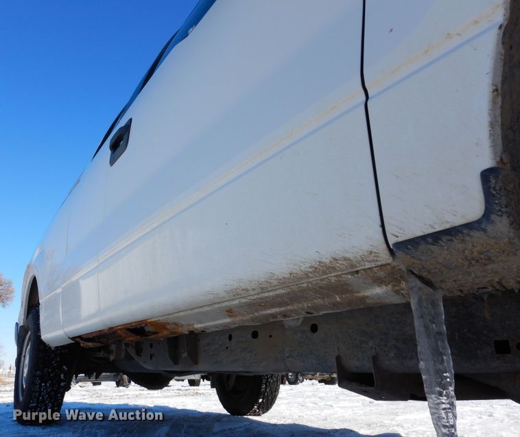 image for item DF8305 2011 Ford F150 XL  SuperCab pickup truck