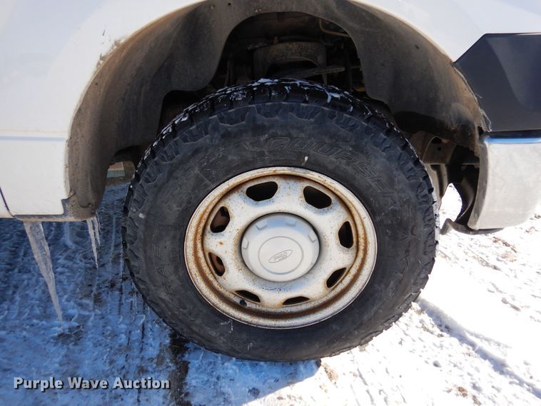 image for item DF8305 2011 Ford F150 XL  SuperCab pickup truck