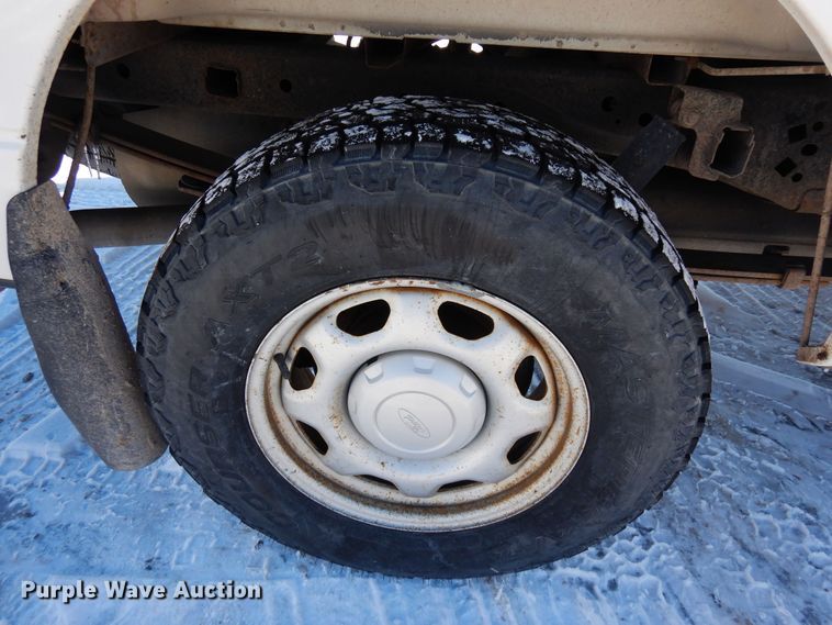 image for item DF8305 2011 Ford F150 XL  SuperCab pickup truck