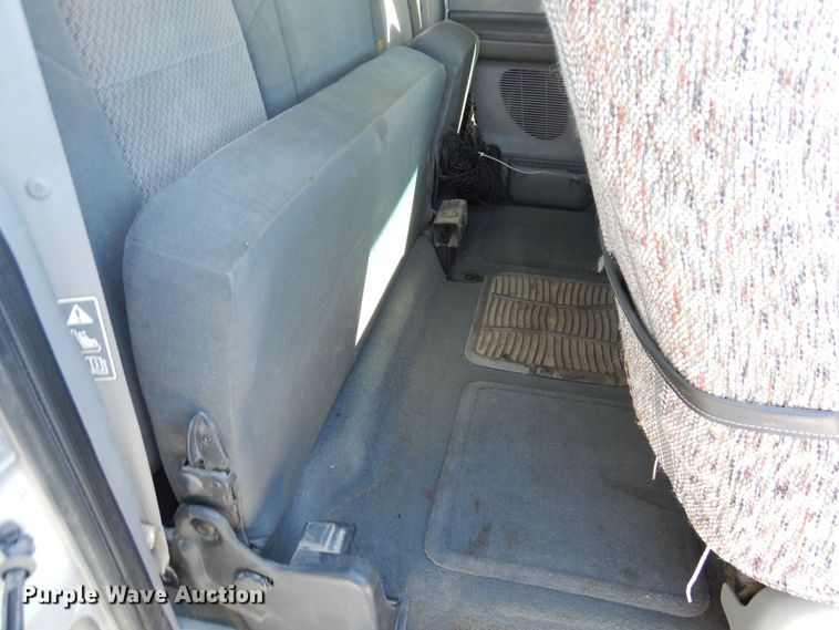 image for item DF8306 2002 Ford F250 Super Duty XLT  SuperCab pickup truck