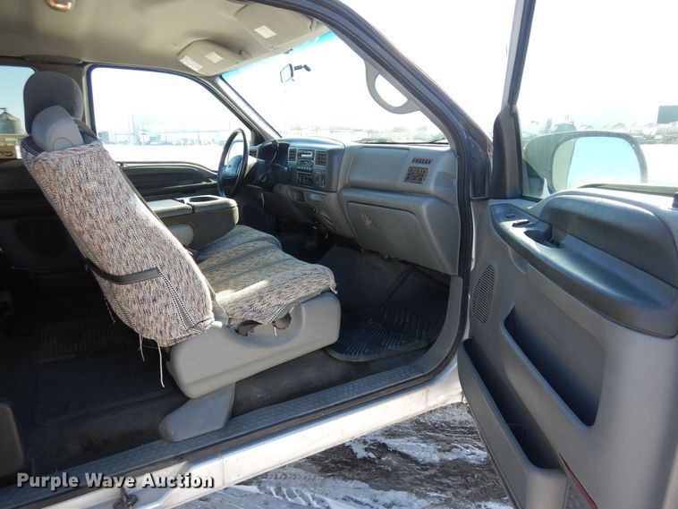 image for item DF8306 2002 Ford F250 Super Duty XLT  SuperCab pickup truck