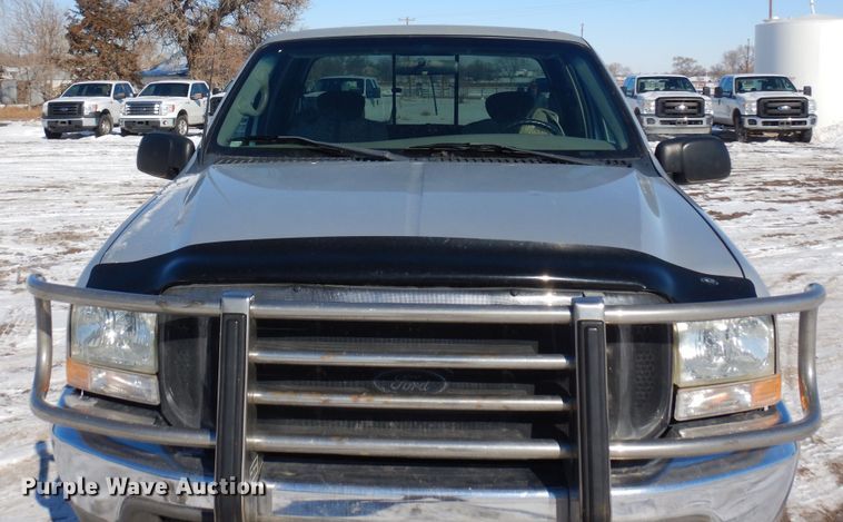 image for item DF8306 2002 Ford F250 Super Duty XLT  SuperCab pickup truck