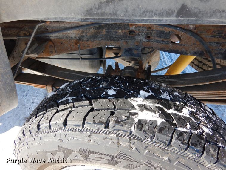 image for item DF8306 2002 Ford F250 Super Duty XLT  SuperCab pickup truck