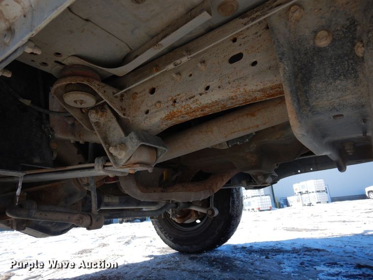 image for item DF8306 2002 Ford F250 Super Duty XLT  SuperCab pickup truck