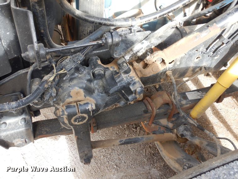 image for item DF8312 2000 International 4700  refrigerated truck