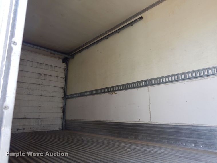 image for item DF8312 2000 International 4700  refrigerated truck