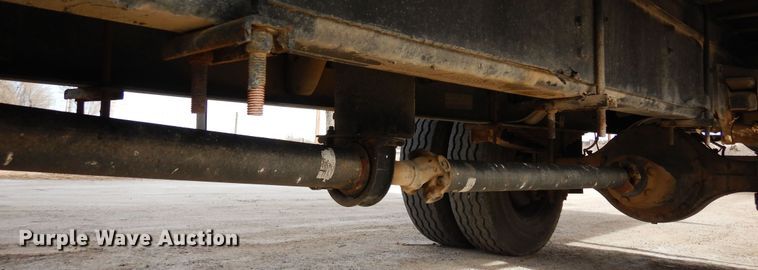 image for item DF8312 2000 International 4700  refrigerated truck