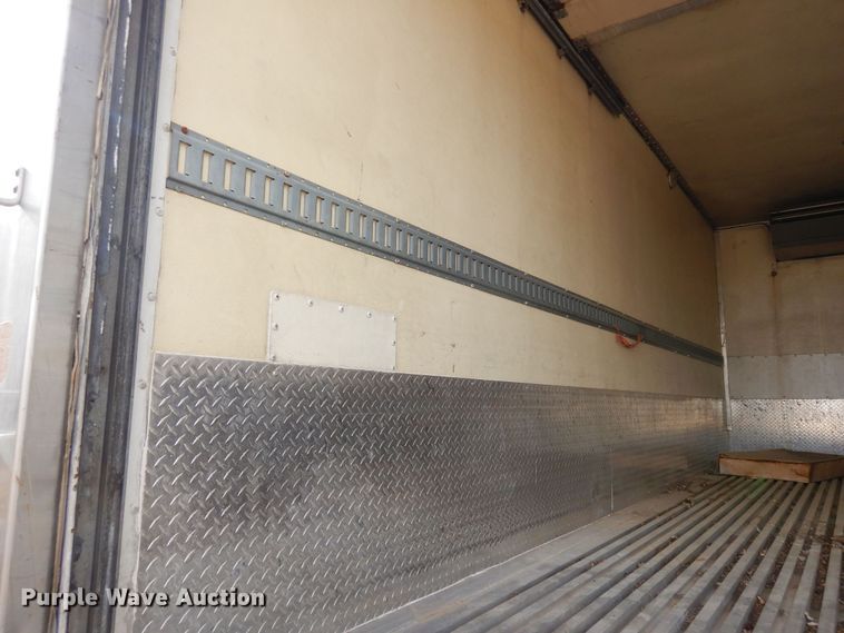 image for item DF8313 2006 International 4300  refrigerated truck