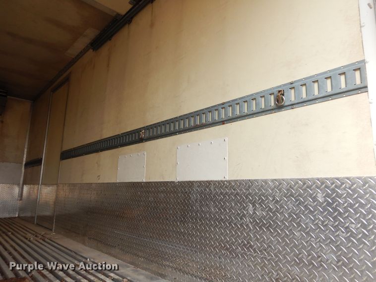 image for item DF8313 2006 International 4300  refrigerated truck