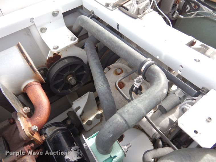 image for item DF8313 2006 International 4300  refrigerated truck