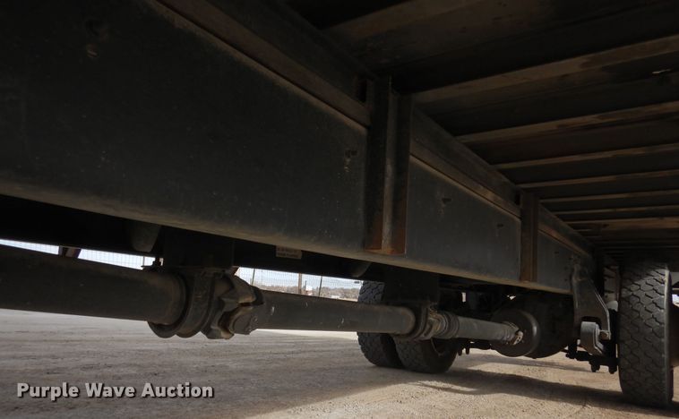 image for item DF8313 2006 International 4300  refrigerated truck