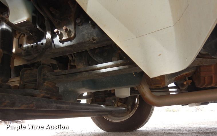 image for item DF8313 2006 International 4300  refrigerated truck