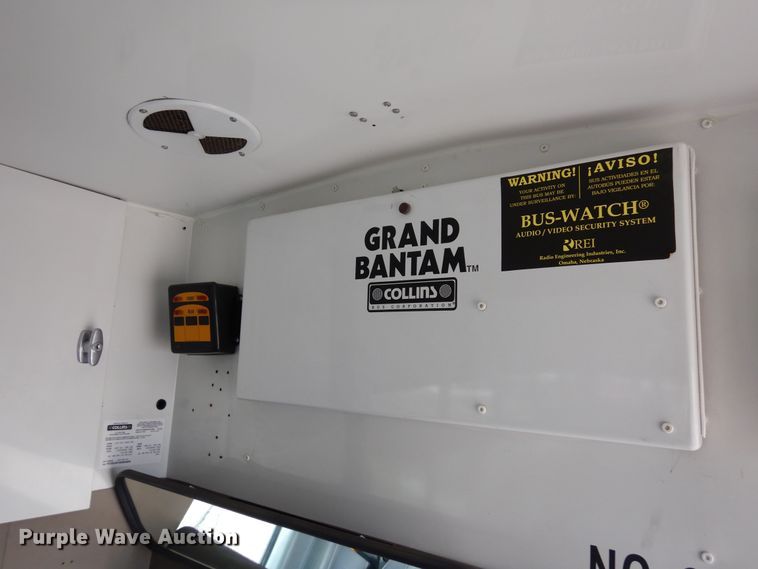 image for item DF8329 2005 Ford E450  school bus