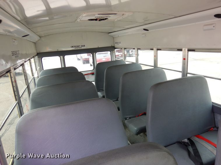 image for item DF8329 2005 Ford E450  school bus