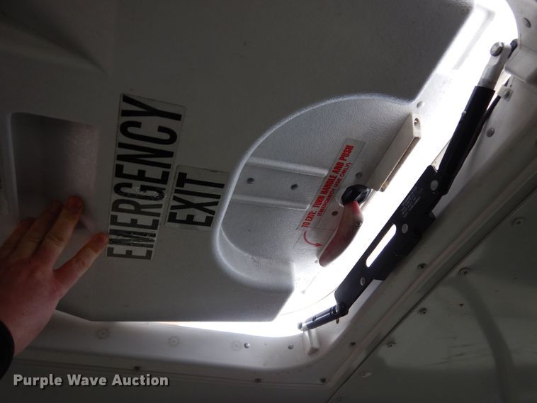 image for item DF8329 2005 Ford E450  school bus