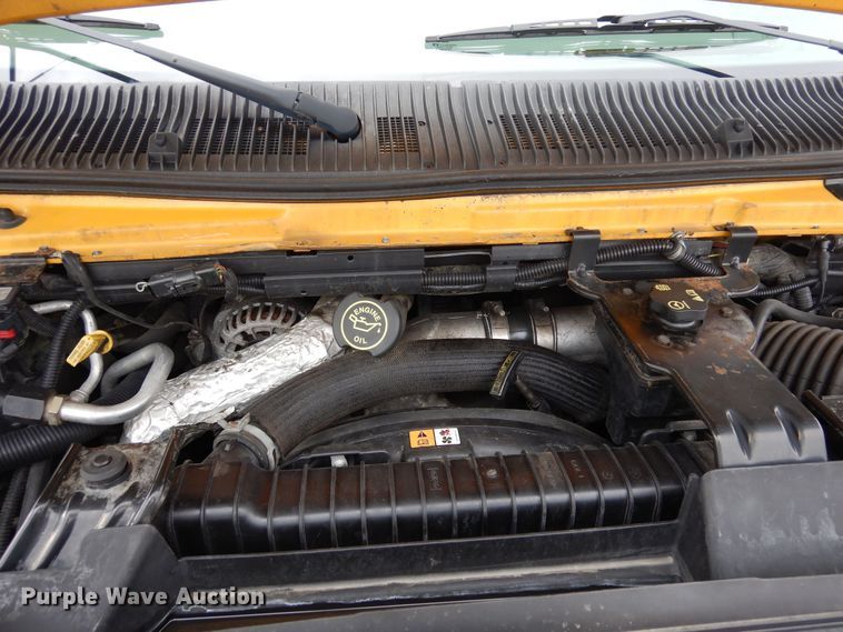 image for item DF8329 2005 Ford E450  school bus