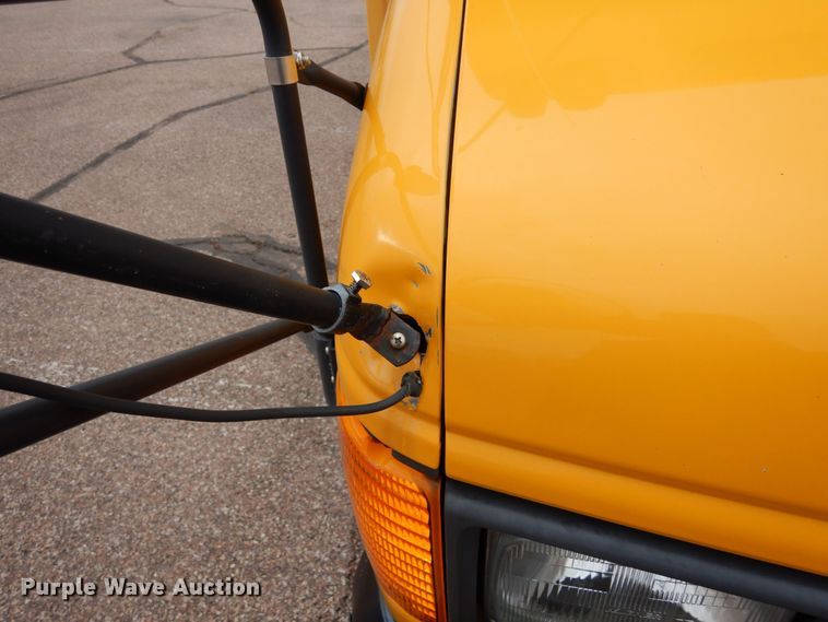 image for item DF8329 2005 Ford E450  school bus