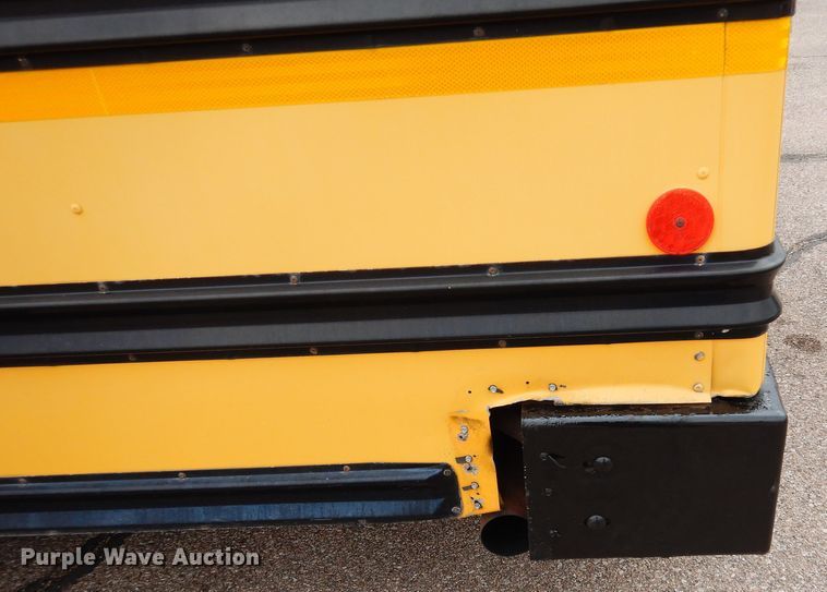image for item DF8329 2005 Ford E450  school bus