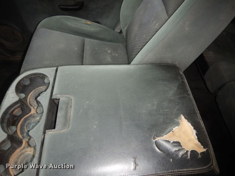 image for item DI6971 2009 GMC Sierra 2500HD  Ext. Cab flatbed pickup truck